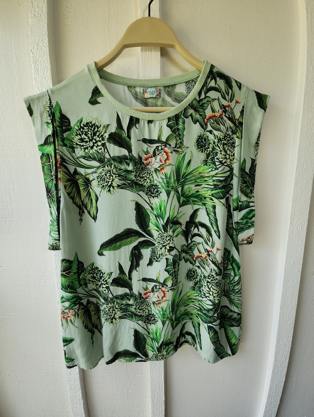 COLCCI Botanical Print Sleeveless Top Size Small